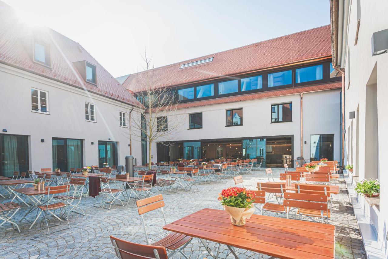 Hotel & Restaurant Posthalterei Zusmarshausen Bagian luar foto